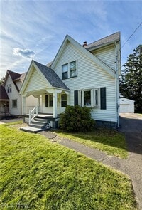 Building Photo - 52 Meadowbrook Ave
