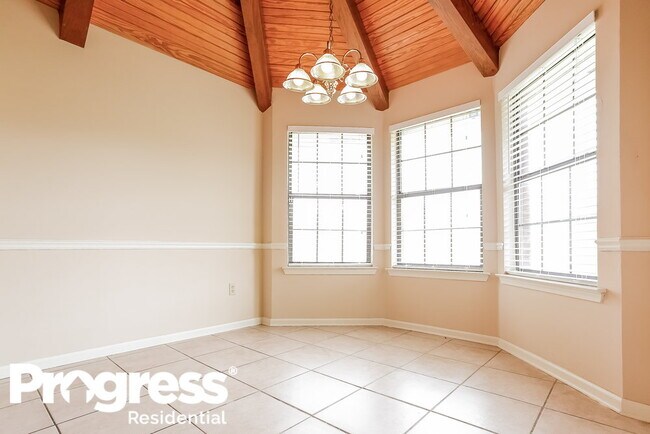 Building Photo - 6690 Autumn Wood Cove