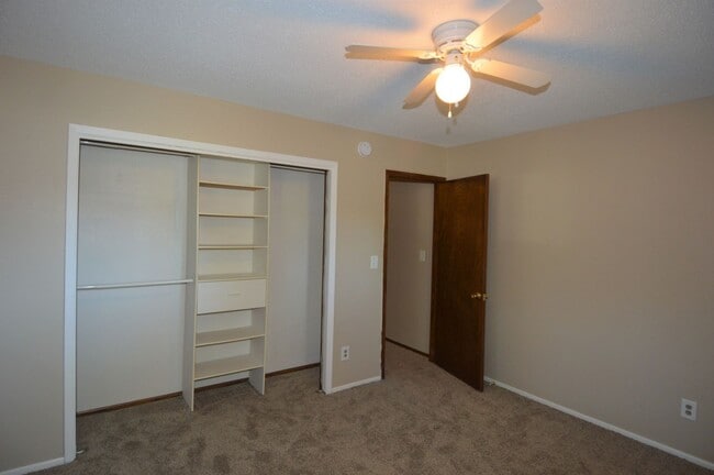 Building Photo - 5 Bedroom, 2 Bathroom House for Rent close to UND and Altru Hospital