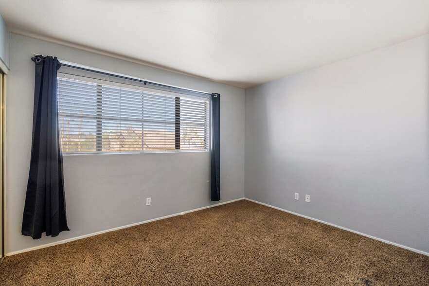 Building Photo - 4719 E Goldfinch Gate Ln