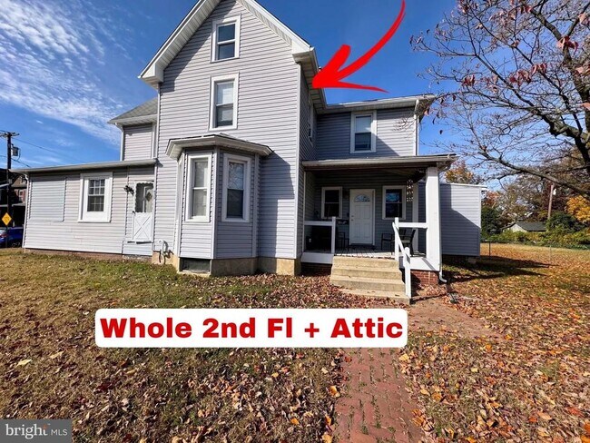 Primary Photo - 430 Leconey Ave