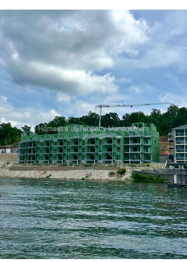 Building Photo - 5 Lake Rd