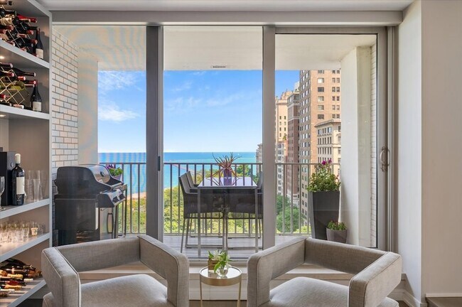 Building Photo - 1000 N Lake Shore Dr