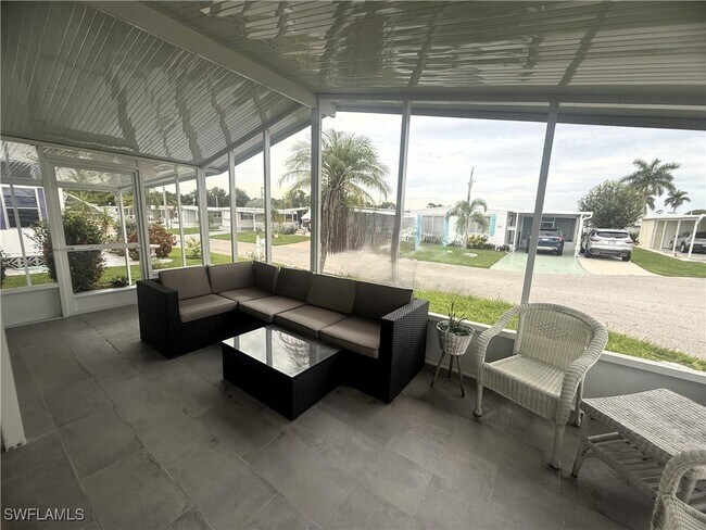 Building Photo - 455 Jacaramba Ct