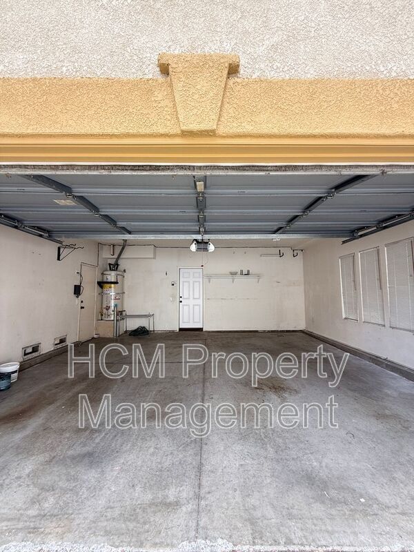 Building Photo - 651 N Jensen Pl