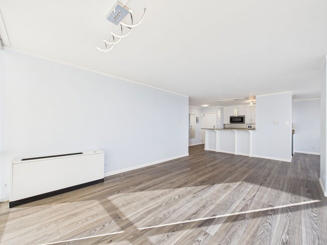 Building Photo - 3100 E Cherry Creek S Dr