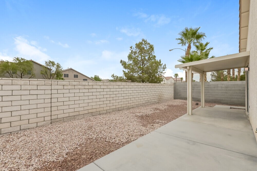 Building Photo - 9184 Cazador St