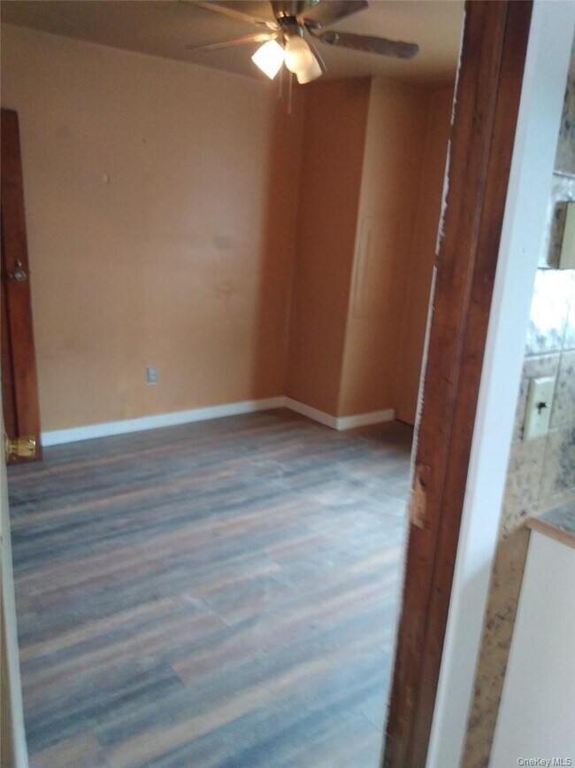 Building Photo - 58 Main St