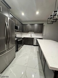 Building Photo - 61 N Grove St