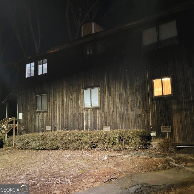 Building Photo - 7 Quail Run