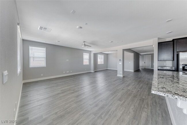 Building Photo - 510 Copper Falcon Ave