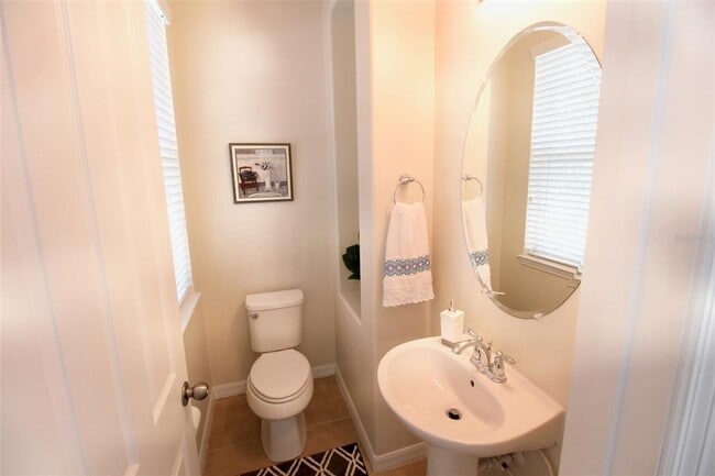 Building Photo - 2918 Windmill Dr