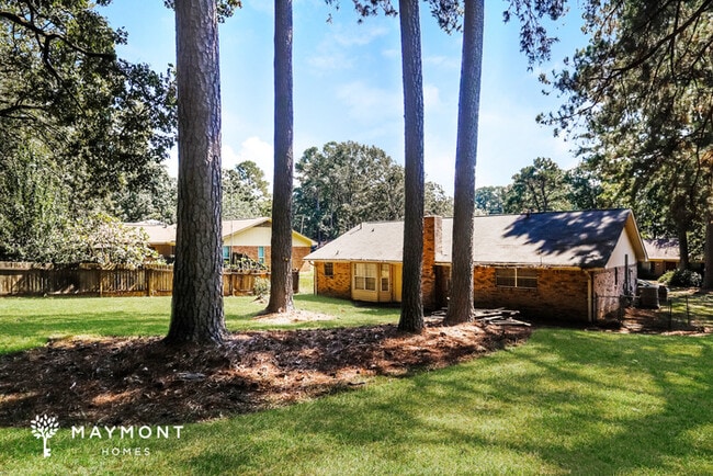Building Photo - 126 Oak Hill Pl