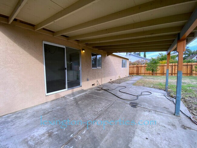 Building Photo - Charming 3BD, 1BA, Home with Modern Upgrades in Antelope, CA