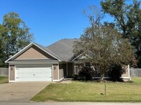 Building Photo - 103 Sagefield Cove