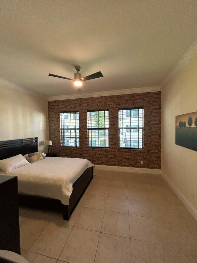 Building Photo - 226 N Latitude Cir