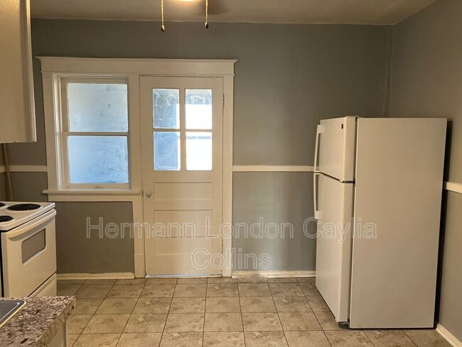 Building Photo - 3753-3755 Dunnica Avenue