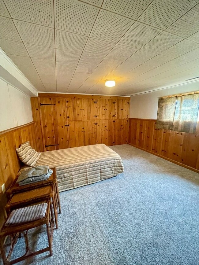 Building Photo - Furnished 3 bedroom/2bath close to Garden ...