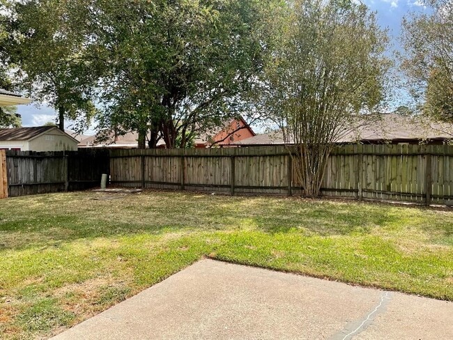 Building Photo - 13410 Natasha Ln