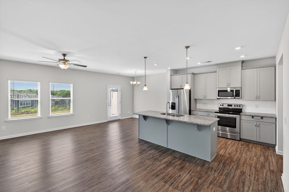 Building Photo - 185 Madison Bend