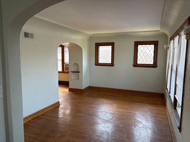 Building Photo - 1430 N 21st St