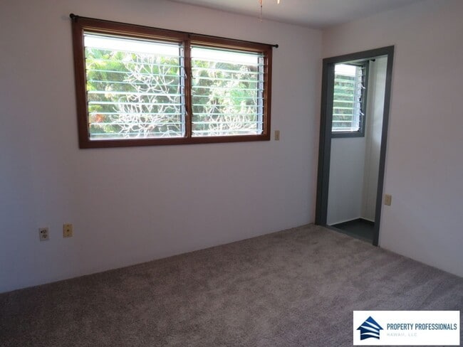 Building Photo - Well kept 3 bedroom in Hilo