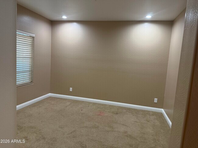 Building Photo - 10743 W Desert Elm Ln