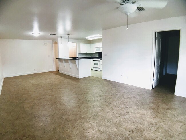 Building Photo - Resort style living! 3 Bed 2 Bath 2Pkg  Ko'Olina Kai Golf Estates