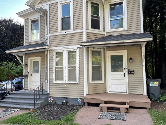 Building Photo - 47 Center St