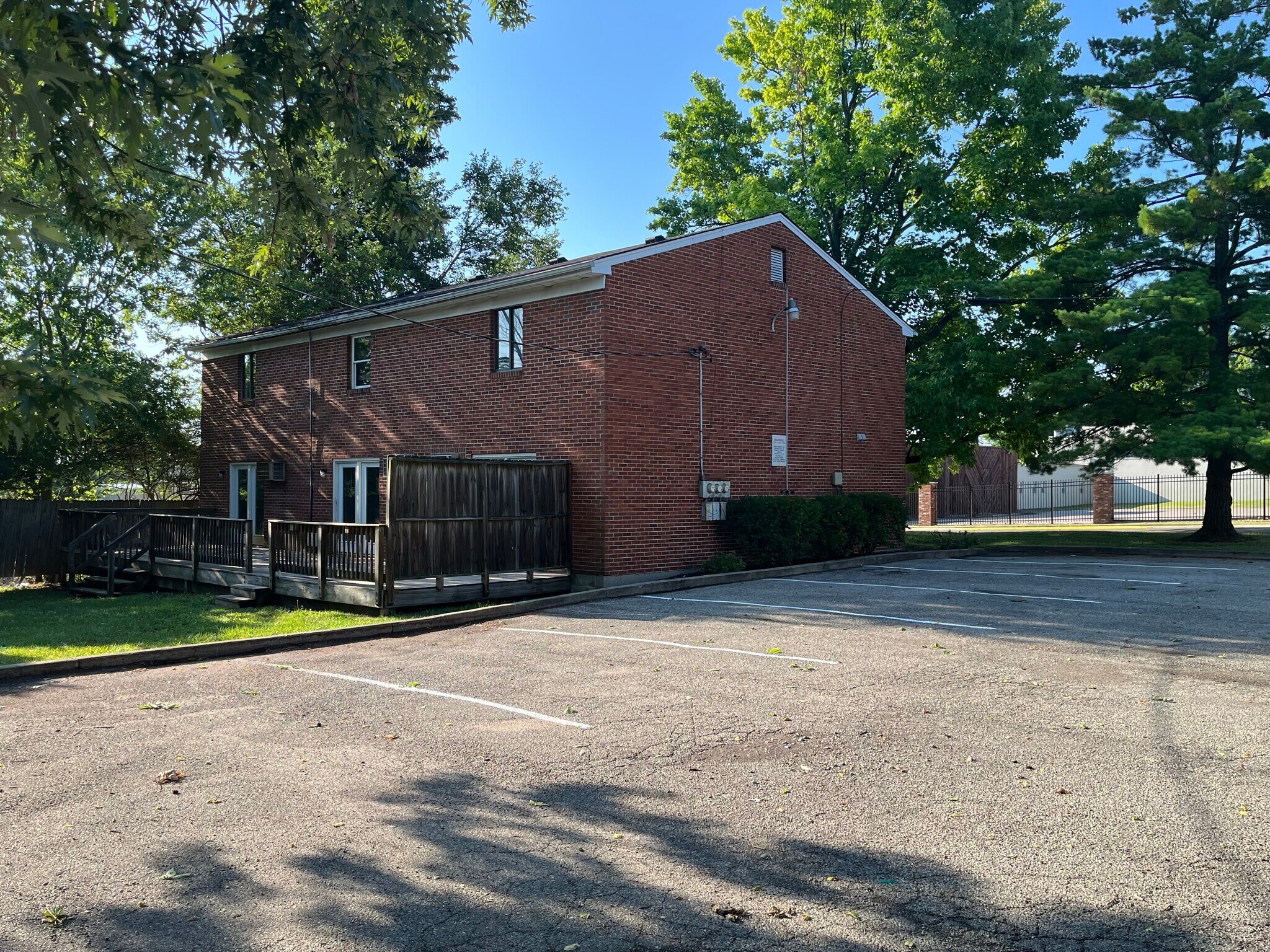 Building Photo - 98 W Central Ave