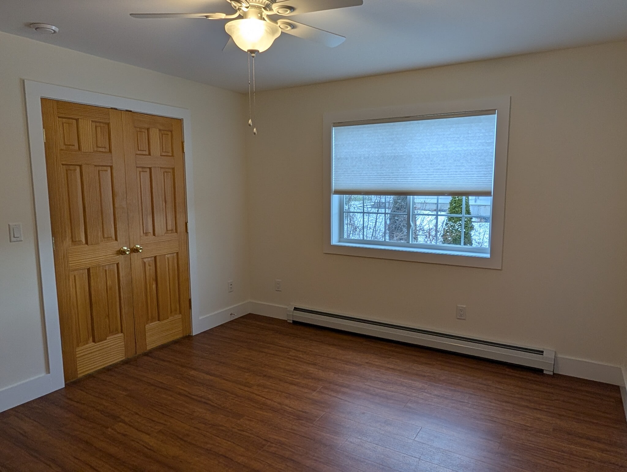 Building Photo - 204 S Maple St