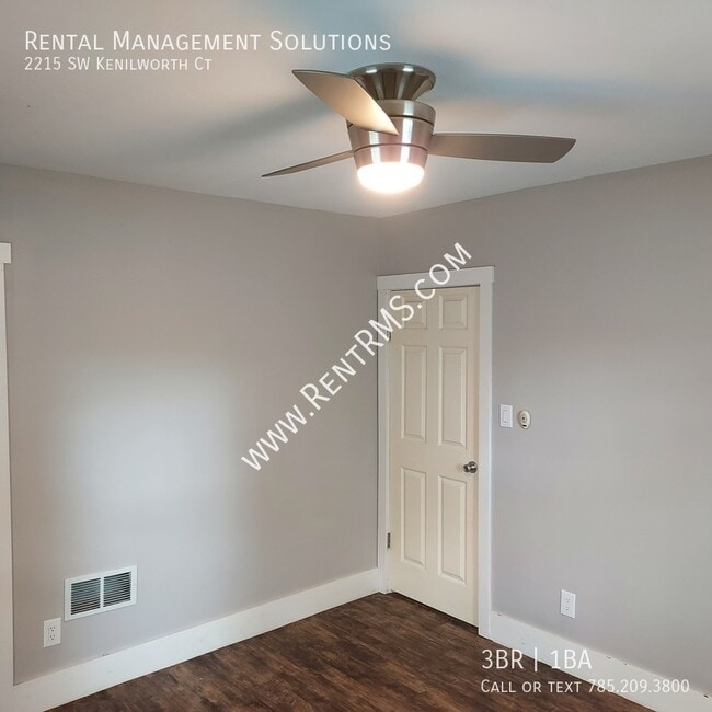 Building Photo - 2215 SW Kenilworth Ct