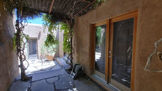 Building Photo - Coming Soon! Old Town Charm! 2 Bedroom Hou...