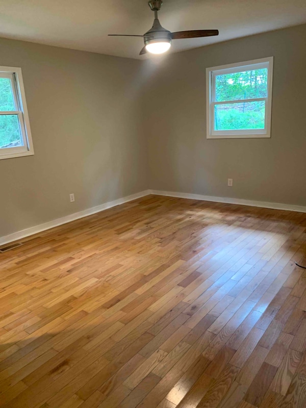 Building Photo - 754 Hillside Ln