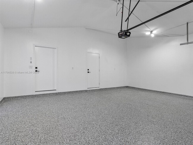 Building Photo - 1751 NE 138th St