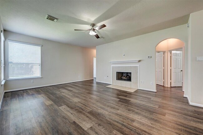 Building Photo - 7414 Compass Rose Dr