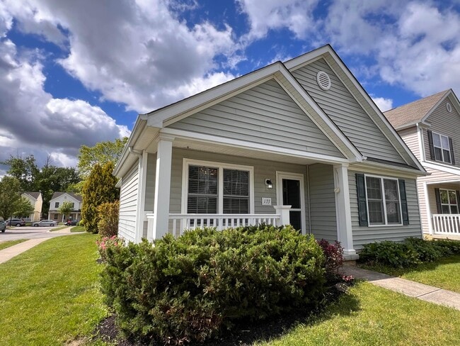 Building Photo - 133 Holly Hock Ln