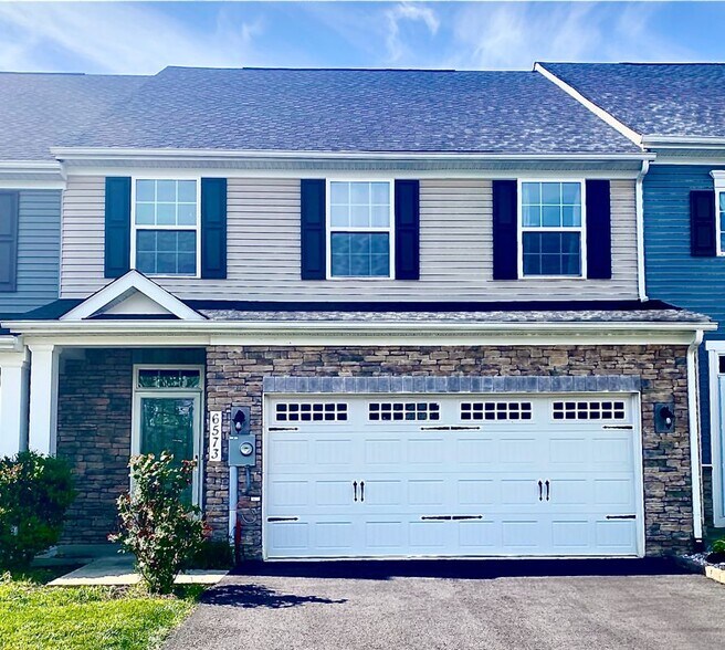 Building Photo - 6573 Autumn Olive Dr