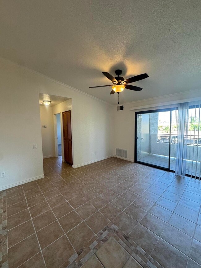 Building Photo - 78650 Ave 42