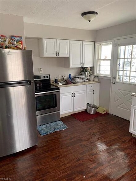 Building Photo - 11321 Dove Ave