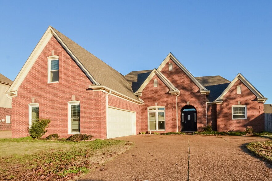 Building Photo - 6544 Misslow Cove