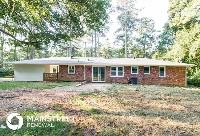 Building Photo - 418 Smyrna Powder Springs Rd SW