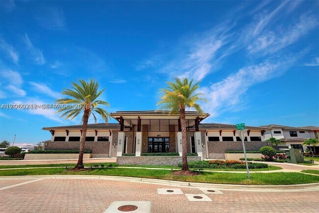 Building Photo - 15846 NW 91st Ave