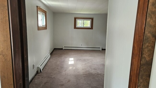 Building Photo - 2 Hedgeway St