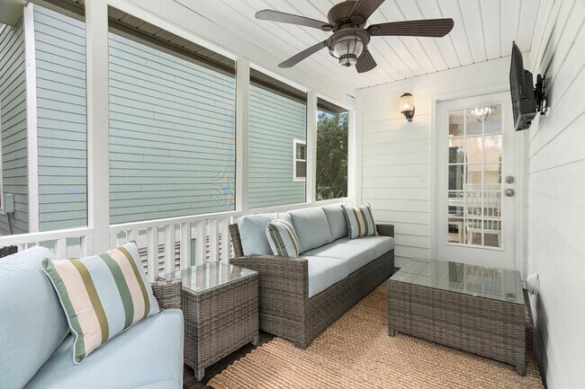 Building Photo - 200 N Ladd Ct