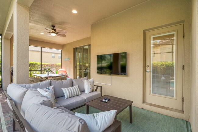 Building Photo - 9042 Rhodes St