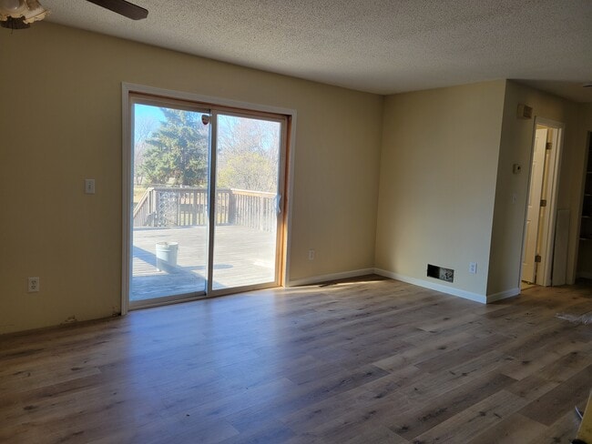 Building Photo - 11024 Swallow St NW