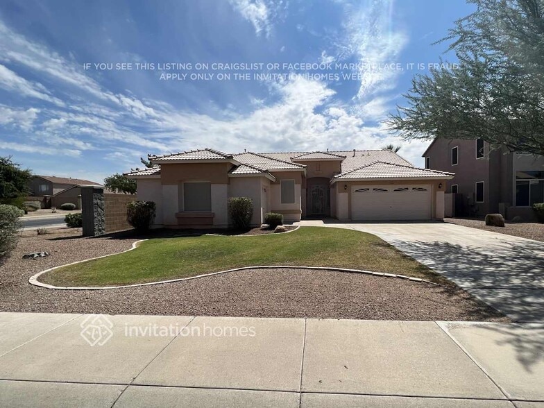 Primary Photo - 2995 E Santa Rosa Dr