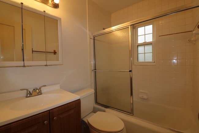 Building Photo - "Coming Soon". - Lovely 2BD/1BA Brick Rambler with large yard!