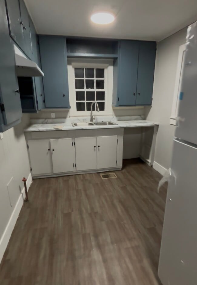 Building Photo - 3830 36th St